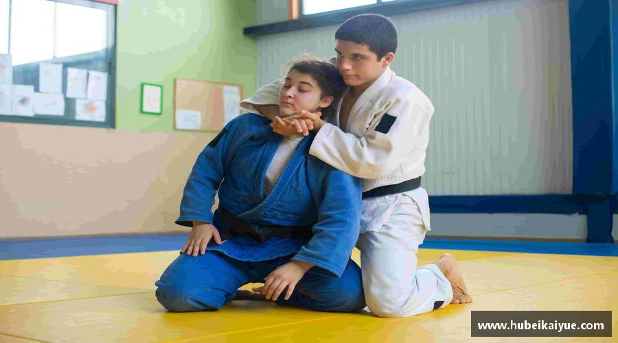 智博19汗水诠释荣耀，坚定向前